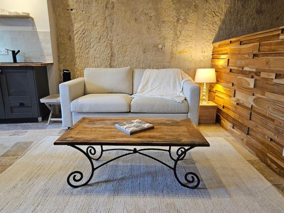 Charmante Maison Troglodyte Loire Valley Rochecorbon Eksteriør billede
